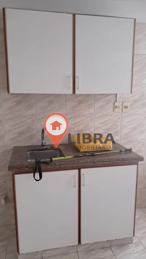 Apartamento ID.10208 - Alquiler Monoambiente Al Frente Bajos Gastos En Tres Cruces