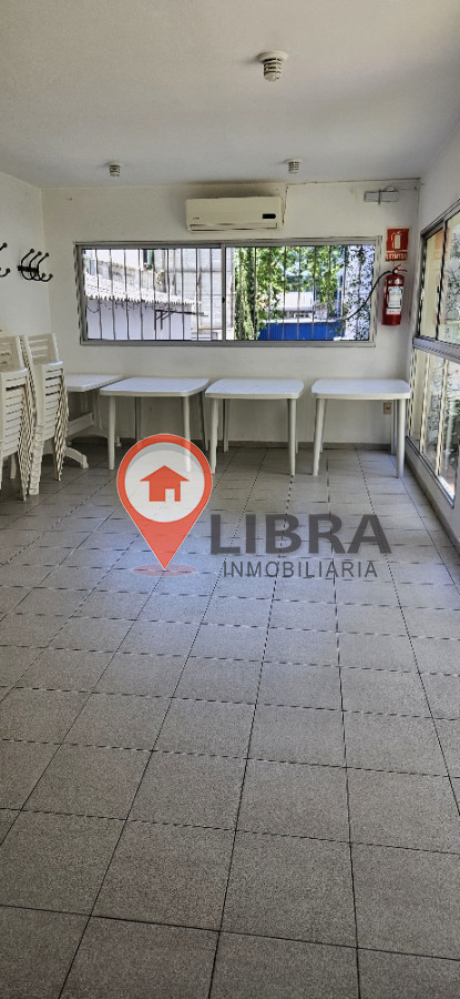 Apartamento ID.8201 - Alquiler Apartamento 2 Dormitorios 2 Baños Garaje Barrio Sur