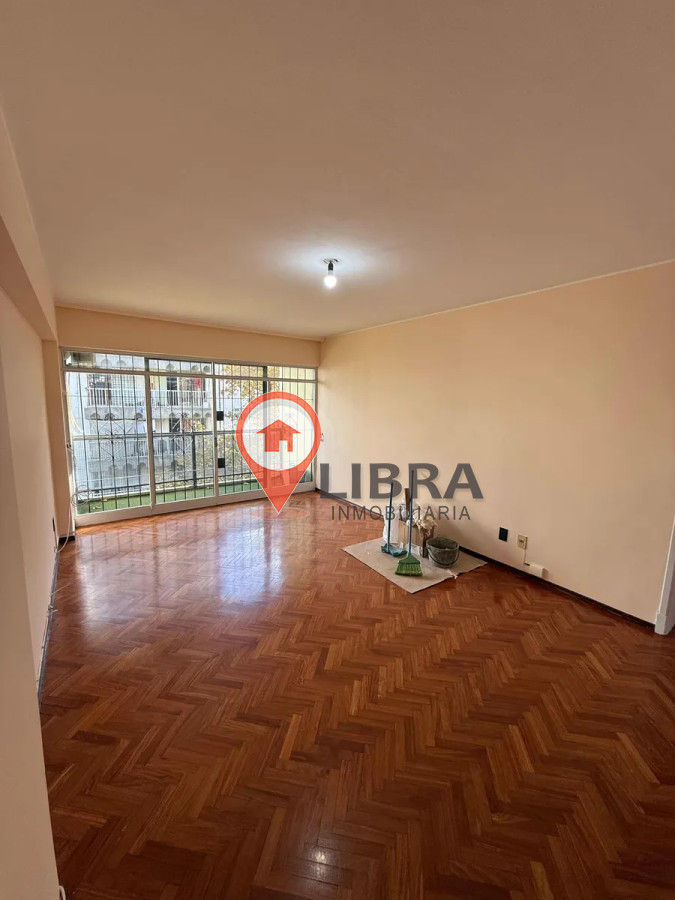 Apartamento ID.9600 - Hermoso Apartamento De 2 Dorm En Centro