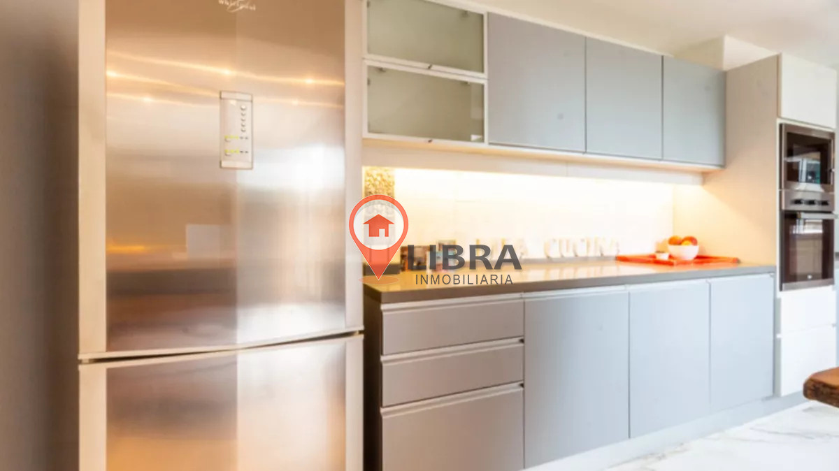 Apartamento ID.8372 - Venta Apartamento De Lujo 3 Suites Amoblado Puerto Del Buceo