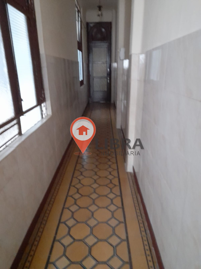 Apartamento ID.8533 - Lindo Apartamento De 5 Dorm 2 Baños Con Balcón 