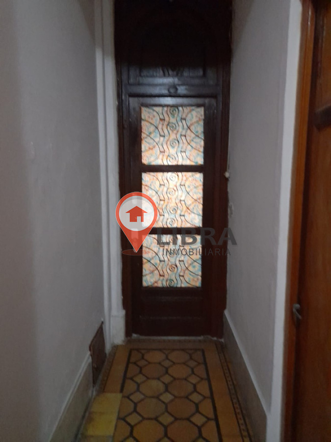 Apartamento ID.8533 - Lindo Apartamento De 5 Dorm 2 Baños Con Balcón 