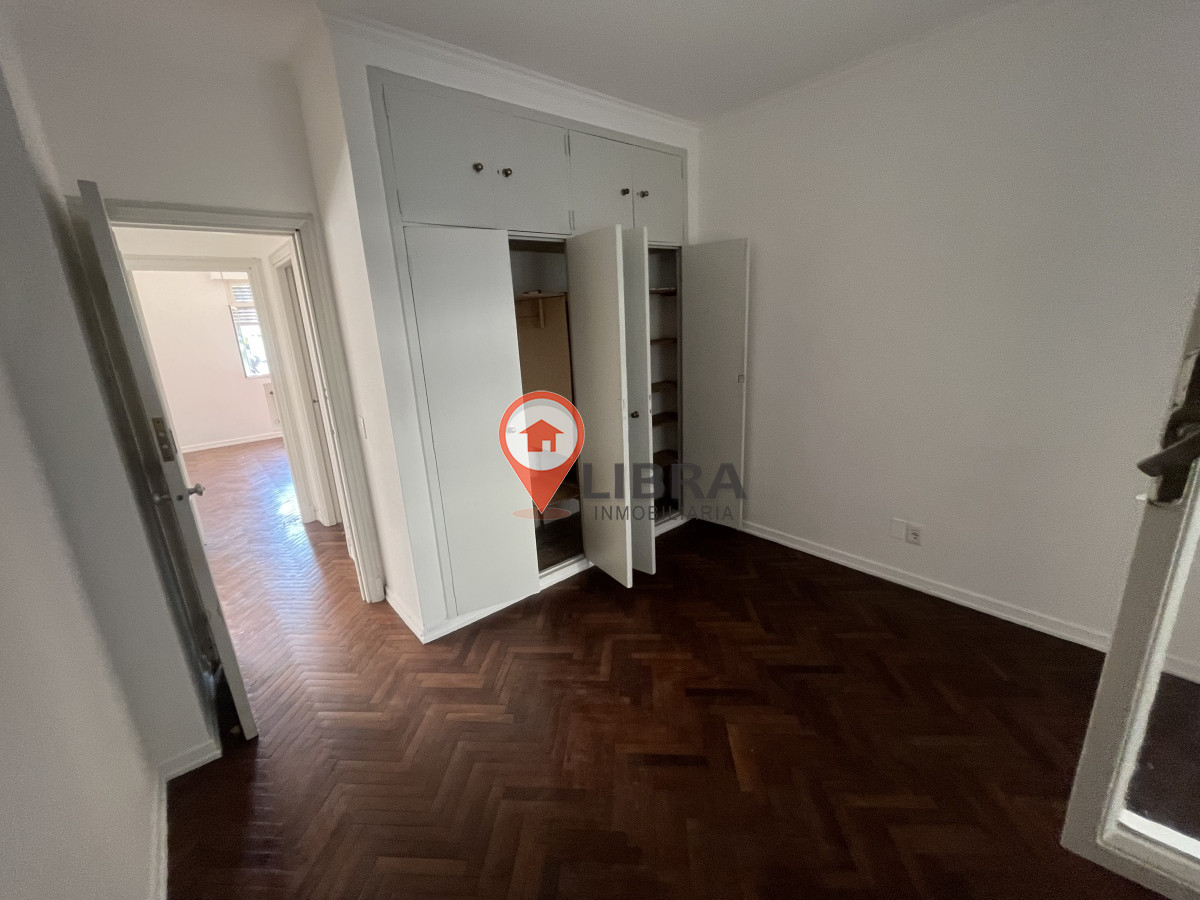 Apartamento ID.8544 - Hermoso Apartamento 3 Dorm 2 Baños  En Ciudad Vieja