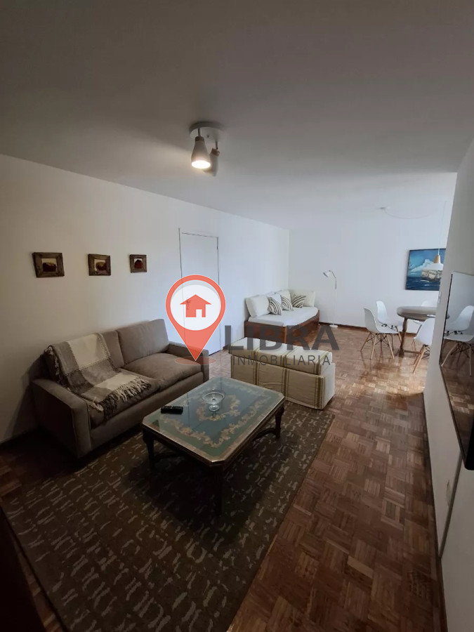 Apartamento ID.8580 - Alquiler Apartamento Amoblado 2 Dormitorios En Ciudad Vieja