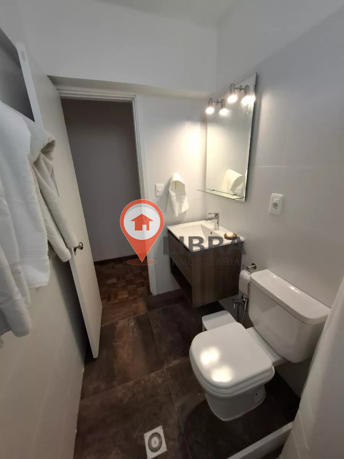 Apartamento ID.8580 - Alquiler Apartamento Amoblado 2 Dormitorios En Ciudad Vieja