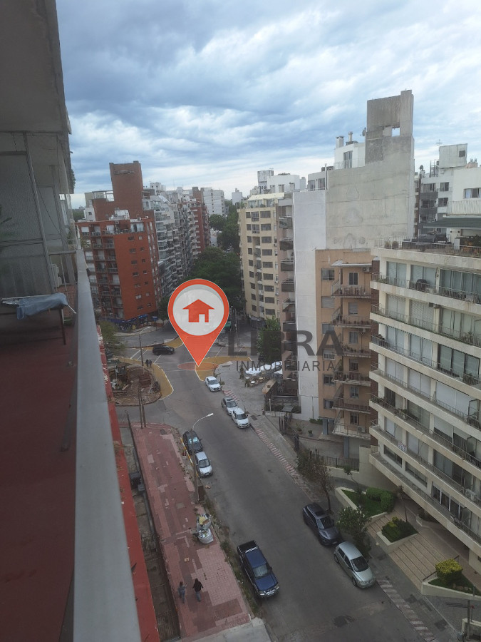 Apartamento ID.8647 - Alquiler Apartamento Con Excelente Vista 2 Dormitorios Balcón En Pocitos