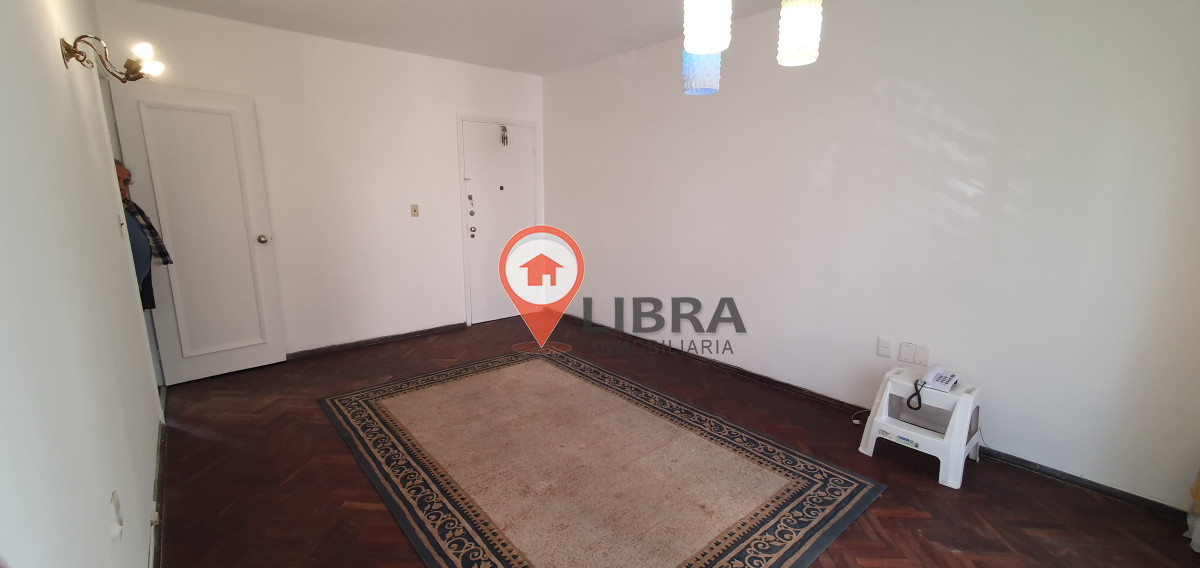 Apartamento ID.10224 - Alquiler Y Venta Apartamento 2 Dormitorios, Balcón Y Garaje En Pocitos 