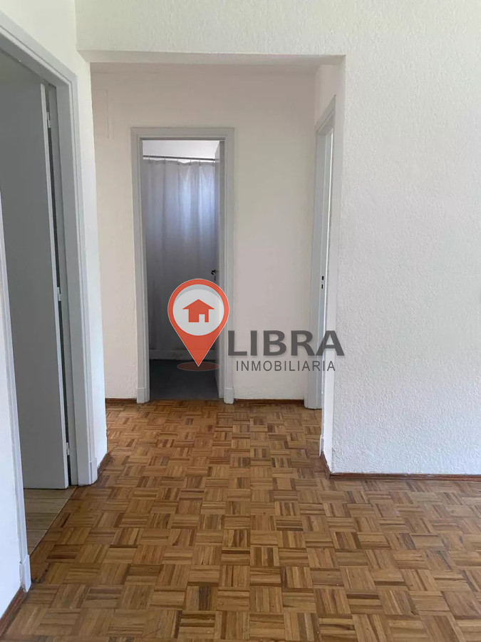 Apartamento ID.8824 - Venta Apartamento 2 Dormitorios Terraza Con Renta En Mercado Modelo