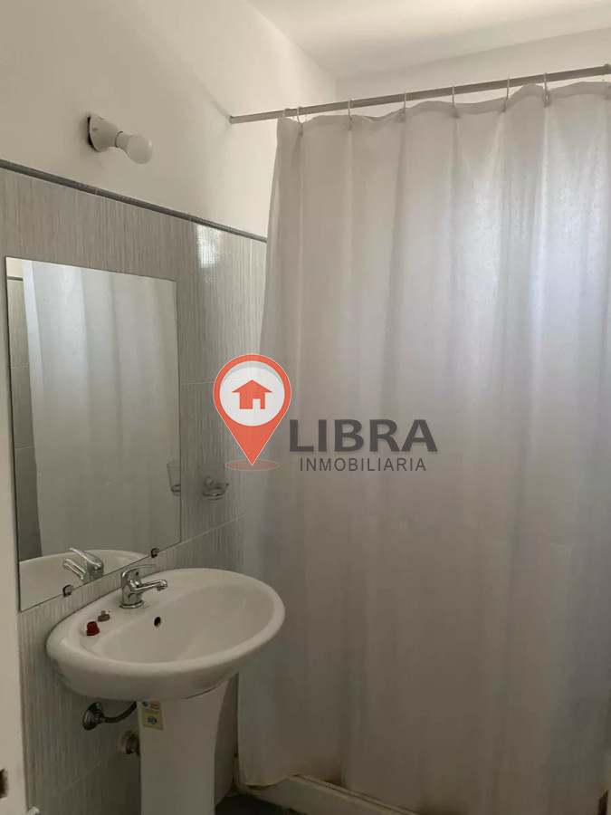 Apartamento ID.8824 - Venta Apartamento 2 Dormitorios Terraza Con Renta En Mercado Modelo
