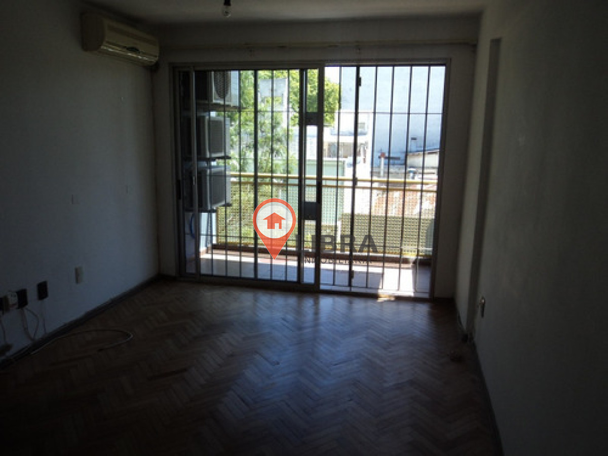 Apartamento ID.8958 - Hermoso Apartamento De 2 Dorm 2 Baños Con Balcón