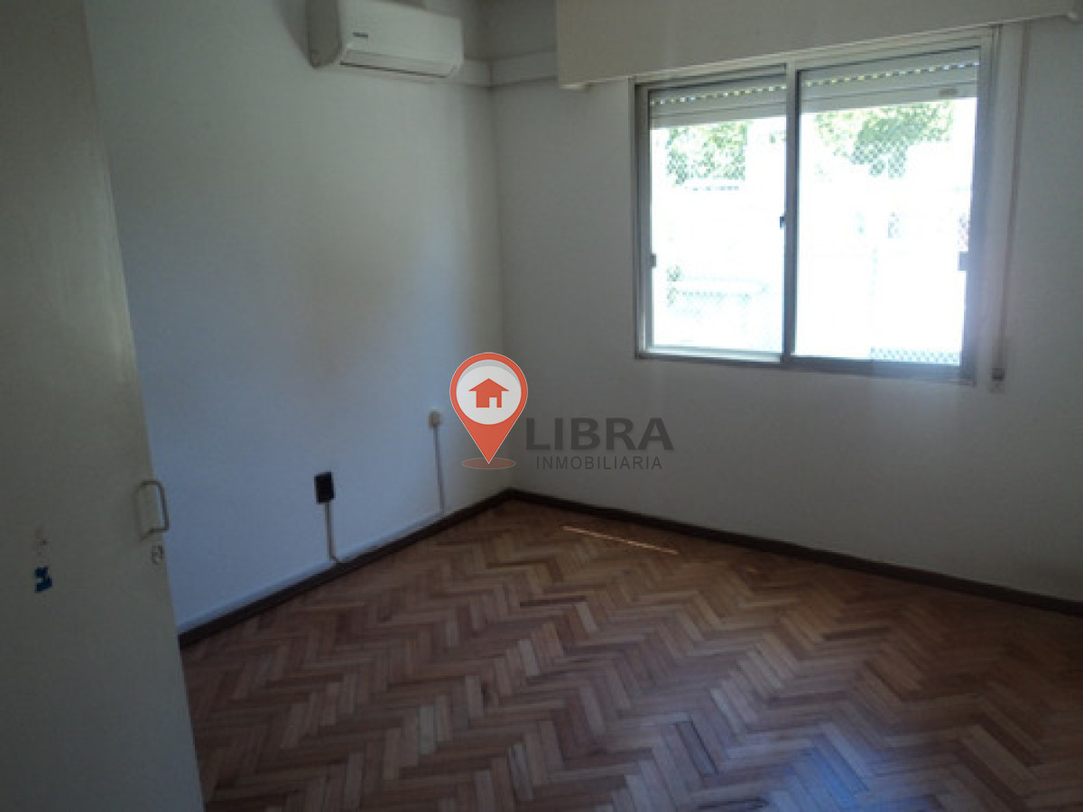 Apartamento ID.8958 - Hermoso Apartamento De 2 Dorm 2 Baños Con Balcón