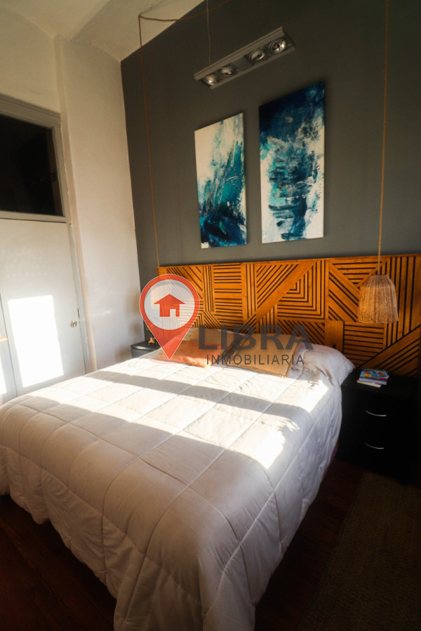 Apartamento ID.7235 - Se Vende Apartamento Tipo Casa Totalmente Independiente Y Sin Gastos Comunes Balcón Estufa A Leña, Azotea Exclusiva Con Parillero Y Lavader