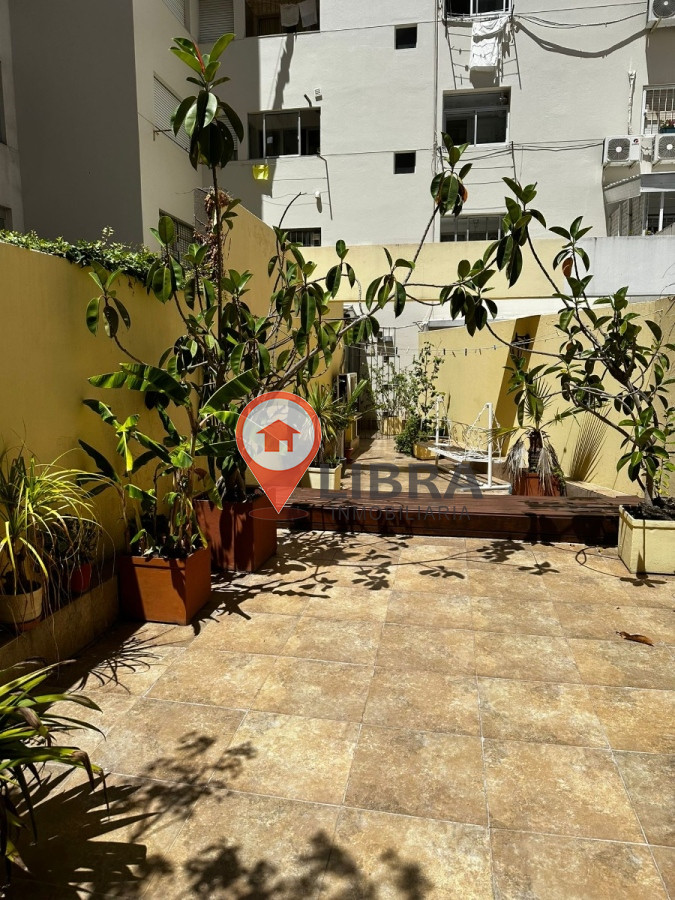 Apartamento ID.3976 - Venta Apartamento Planta Baja Con Fondo Barbacoa Villa Biarritz