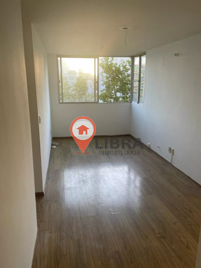 Apartamento ID.9020 - Alquiler Apartamento Al Frente De 1 Dormitorio En Pocitos