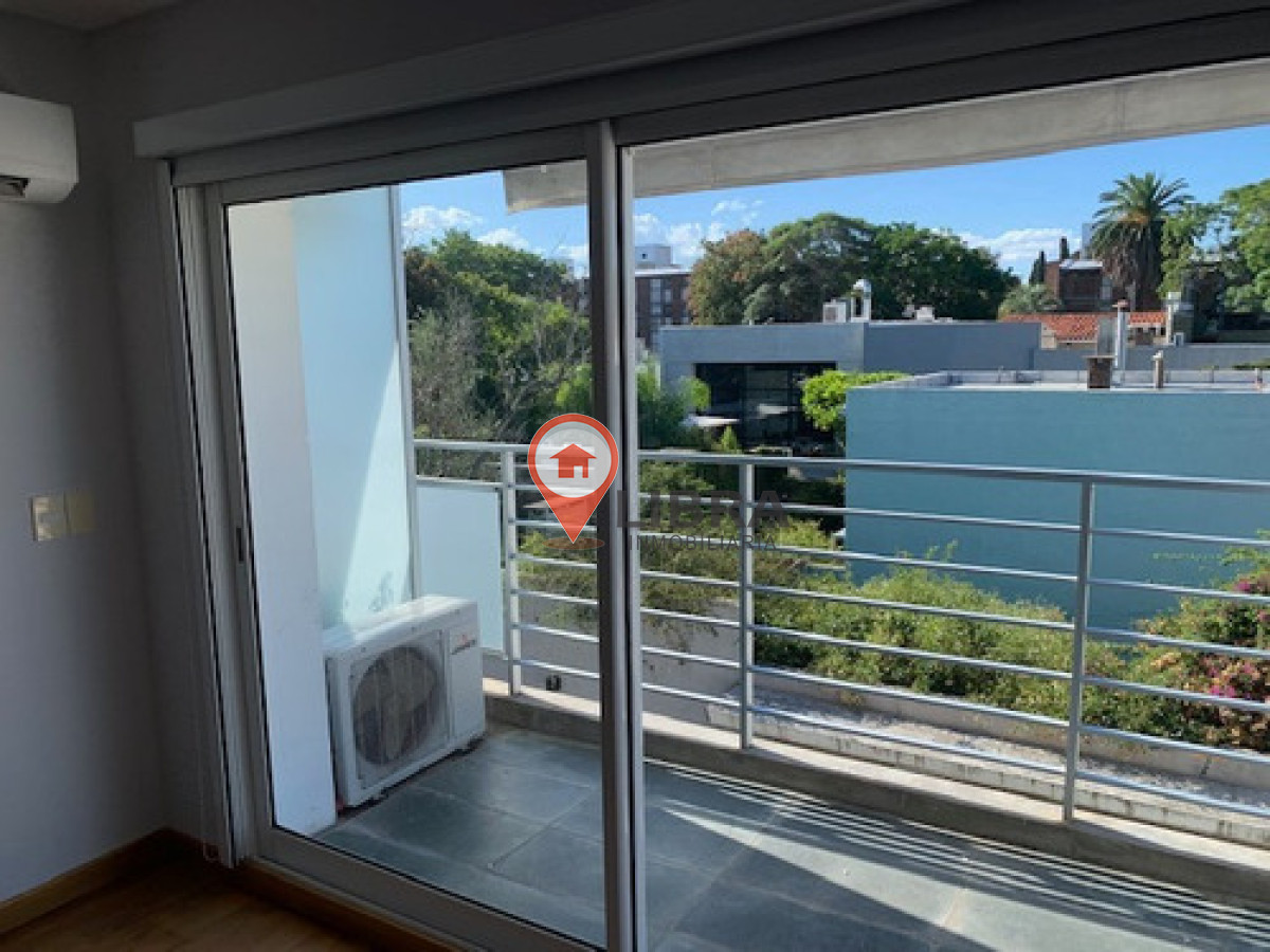 Apartamento ID.9035 - Alquiler Monoambiente Con Balcón En Puerto De Buceo