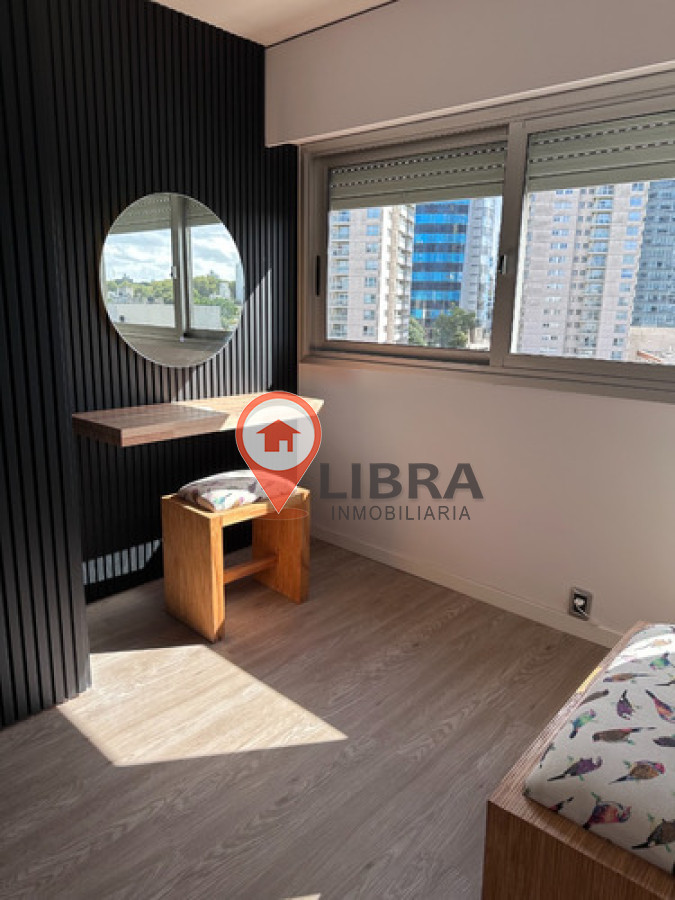 Apartamento ID.9056 - Alquiler Apartamento Amoblado 2 Dormitorios 2 Baños Cochera En Puerto De Buceo