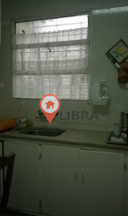 Apartamento ID.8497 - Venta Apartamento Con Renta 1 Dormitorio Jardín Planta Baja En Centro  