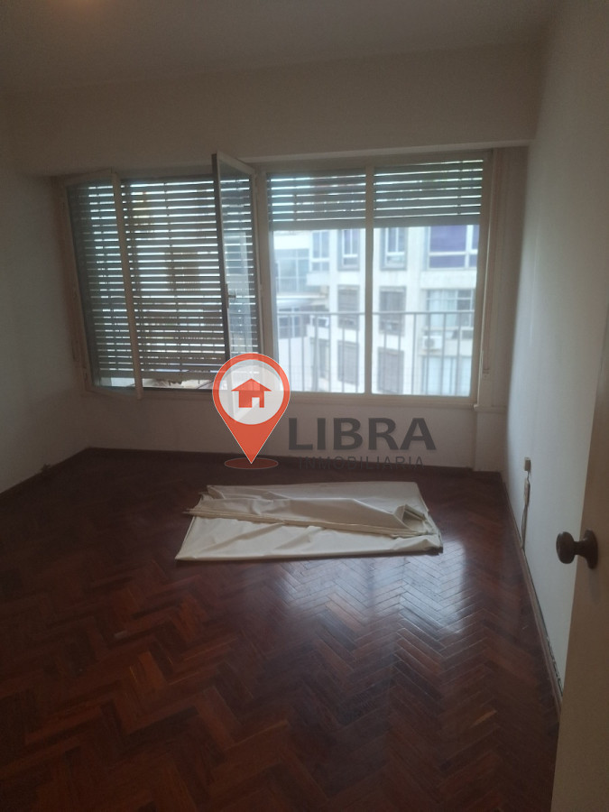 Apartamento ID.8642 - Muy Lindo Apartamento De 2 Dorm Con Balcón 