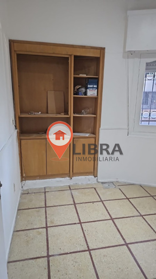 Apartamento ID.9150 - Alquiler Cómodo Apto Al Frente 2 Dormitorios Patio En Parque Rodó