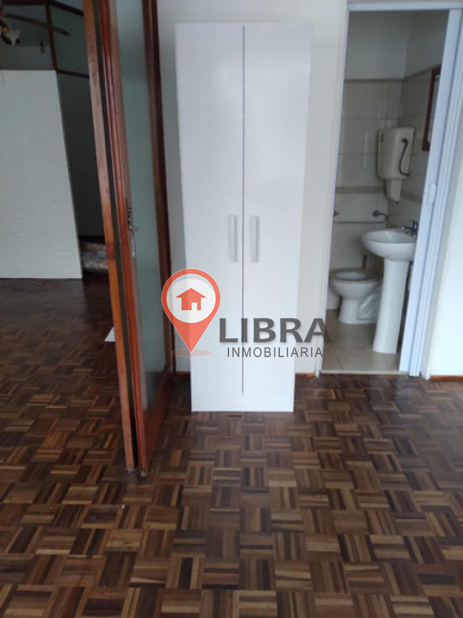 Apartamento ID.9571 - Venta O Alquiler Inmueble Para Consultorio, Oficina O Vivienda En Cordón, Montevideo