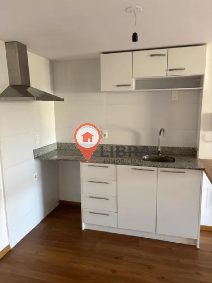 Apartamento ID.9576 - Alquiler Apartamento Parque Rodó 1 Dormitorio, Balcón y Garaje