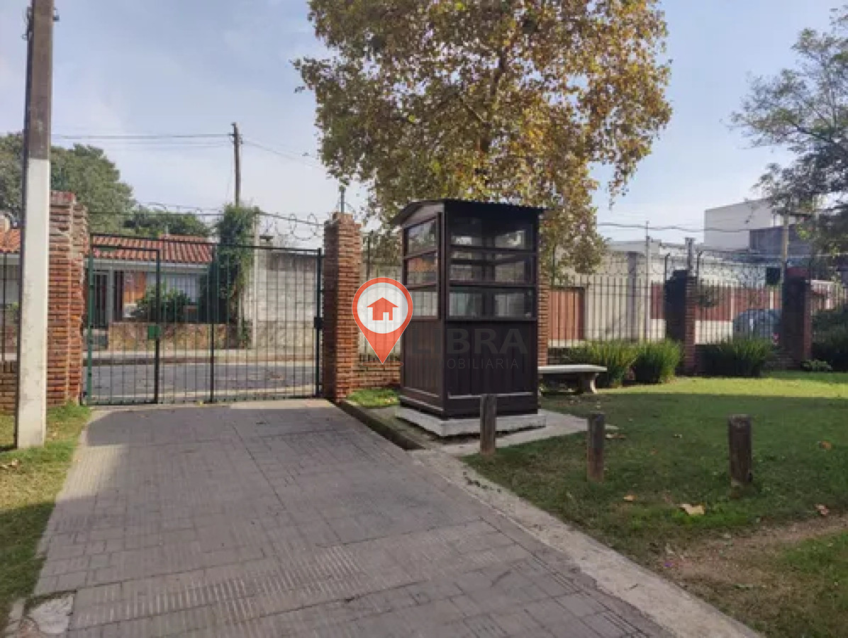 Apartamento ID.9724 - Venta Apartamento 2 Dormitorios Complejo Cerrado En Prado