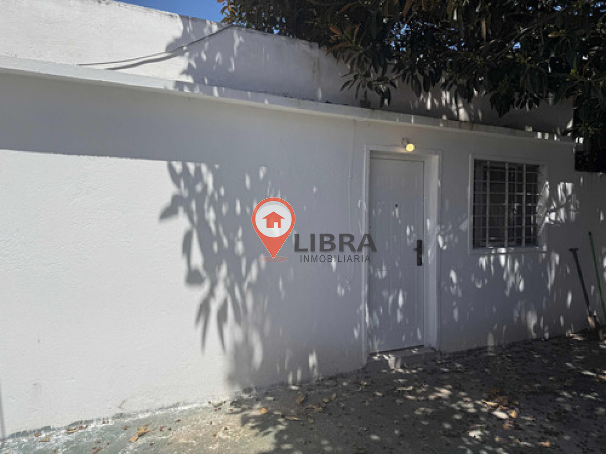 Apartamento ID.8882 - Alquiler Apartamento Tipo Casa 2 Dormitorios Colon