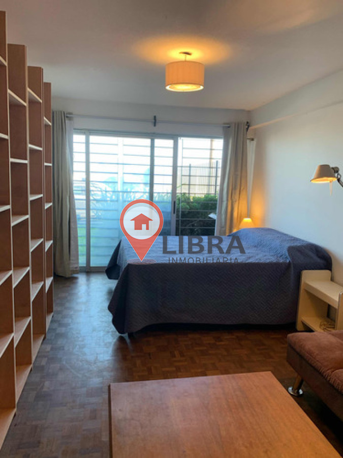Apartamento ID.9852 - Alquiler Hermoso Monoambiente Sobre Rambla En Malvín