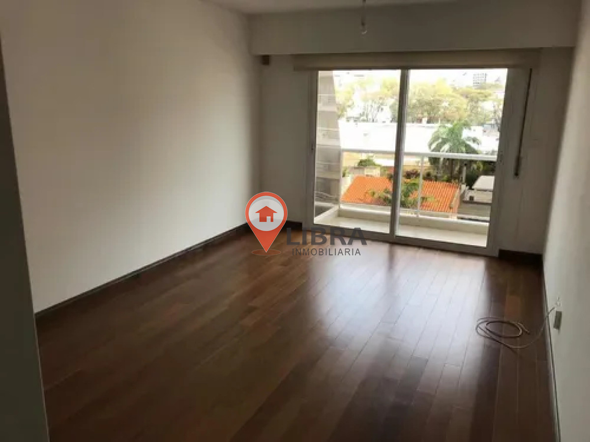 Apartamento ID.9895 - Alquiler Apartamento De 1 Dormitorio Con Garaje En Pocitos