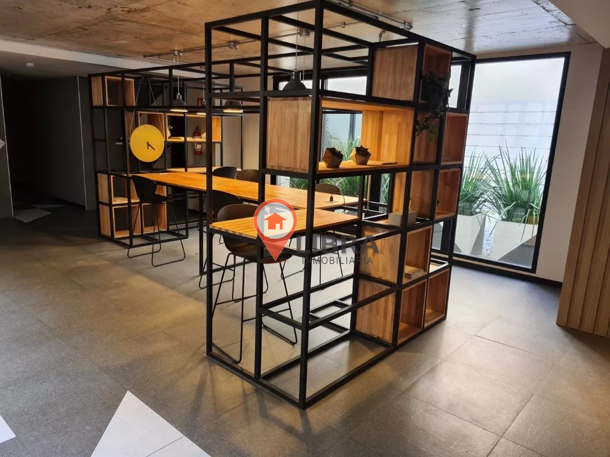Apartamento ID.9927 - Alquiler Impecable Y Amplio Apartamento Pocitos Nuevo