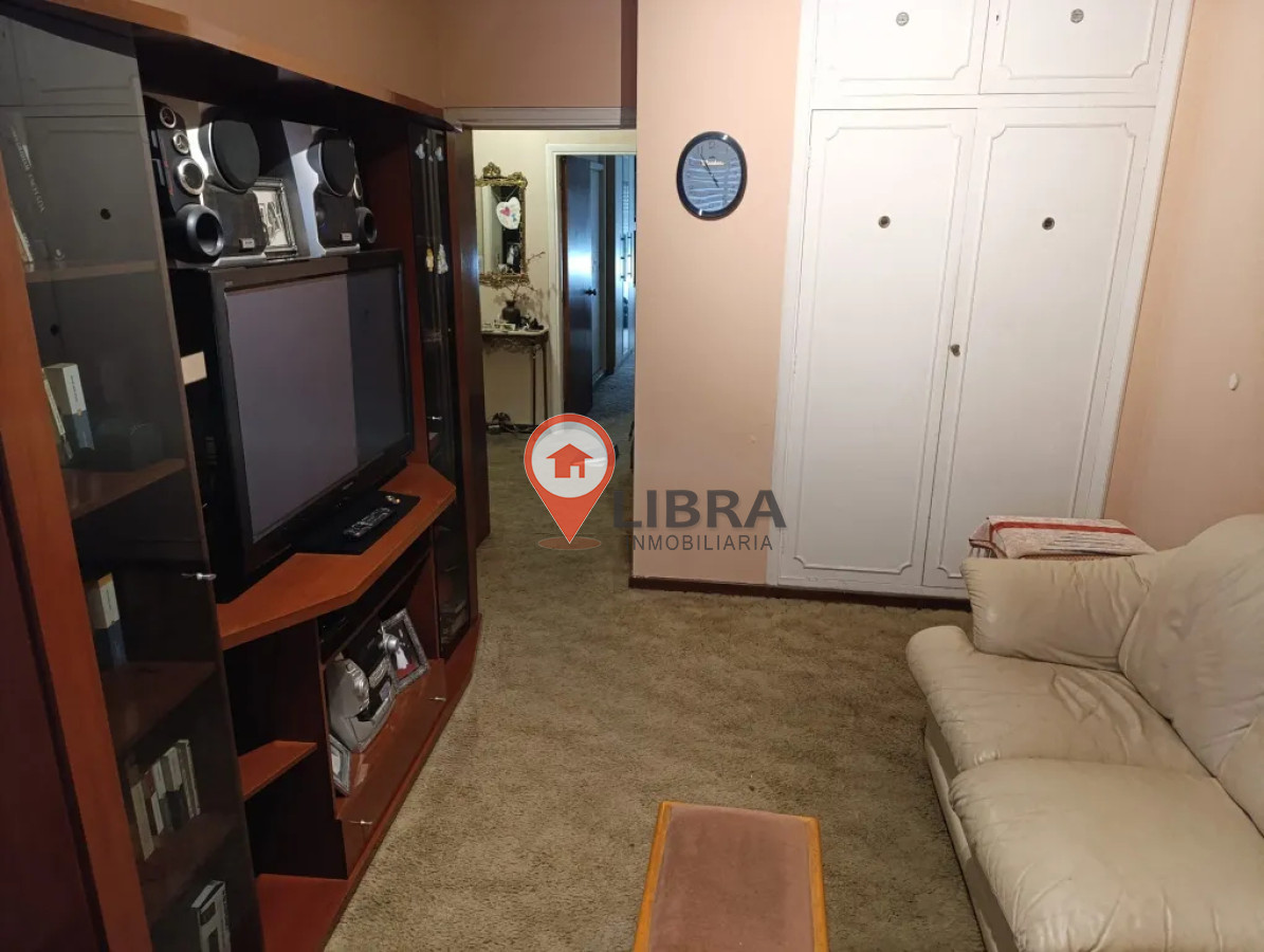 Apartamento ID.9930 - Alquiler En Villa Biarritz Apartamento, 3 Dormitorios, 2 Baños Y Garaje