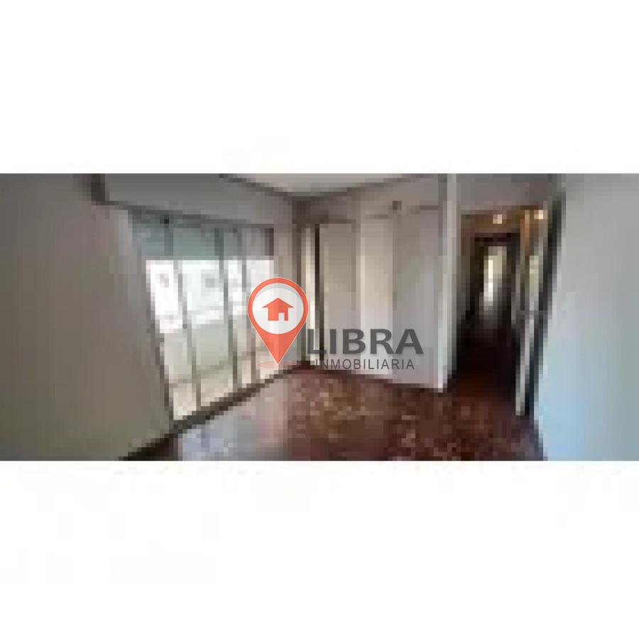 Apartamento ID.9931 - Alquiler Amplio Apartamento En Pleno Centro De Montevideo, 3 Dormitorios Y 2 Baños