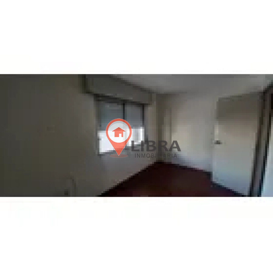 Apartamento ID.9931 - Alquiler Amplio Apartamento En Pleno Centro De Montevideo, 3 Dormitorios Y 2 Baños