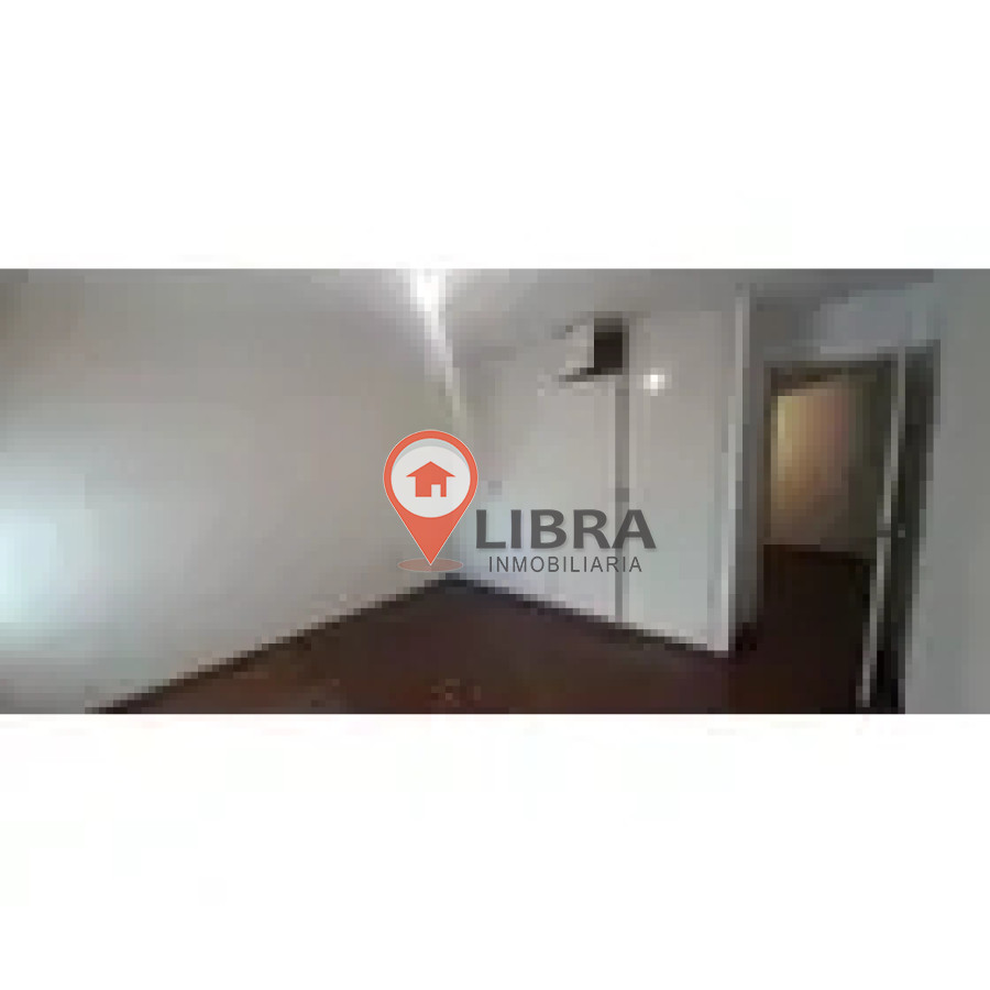 Apartamento ID.9931 - Alquiler Amplio Apartamento En Pleno Centro De Montevideo, 3 Dormitorios Y 2 Baños
