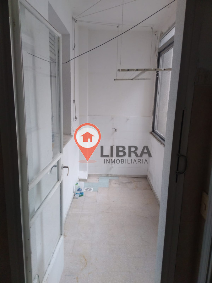 Apartamento ID.3050 - IMPERDIBLE! SE VENDE EN CIUDAD VIEJA 3 DORMITORIOS 2 BAÑOS!