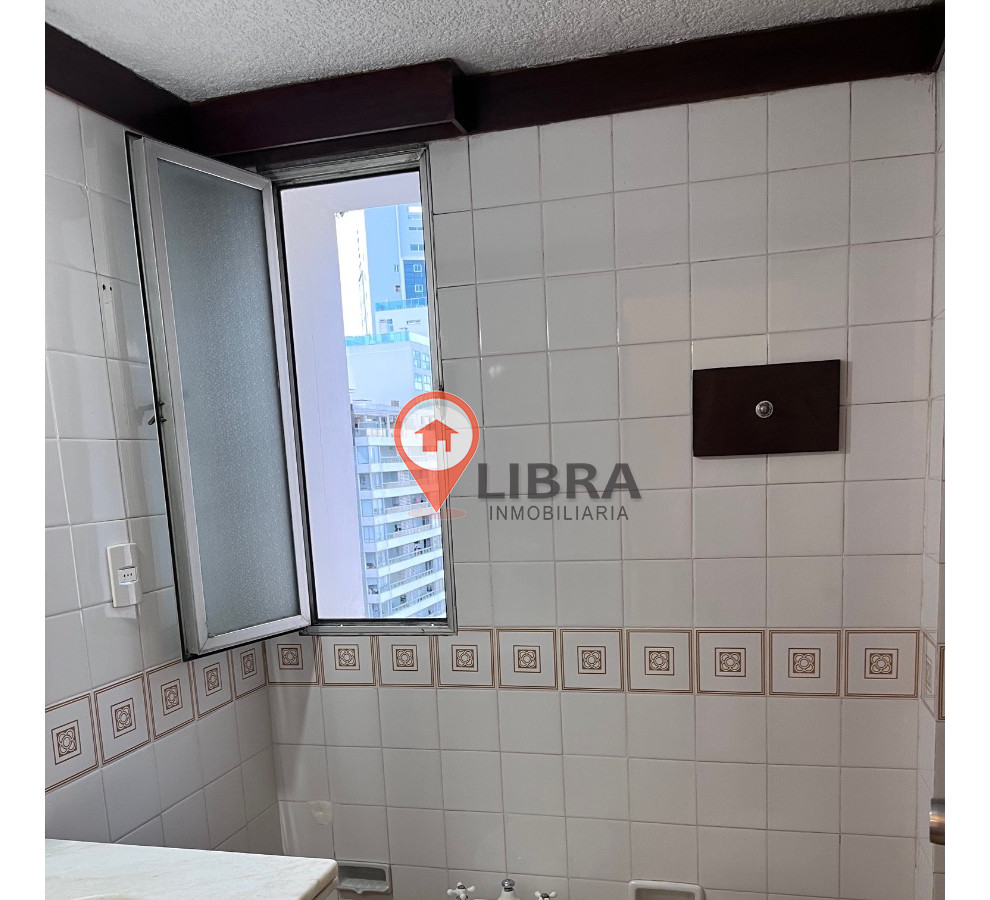 Apartamento ID.8650 - Alquiler De Apartamento 2 Dormitorios Muy Luminoso En Tres Cruces