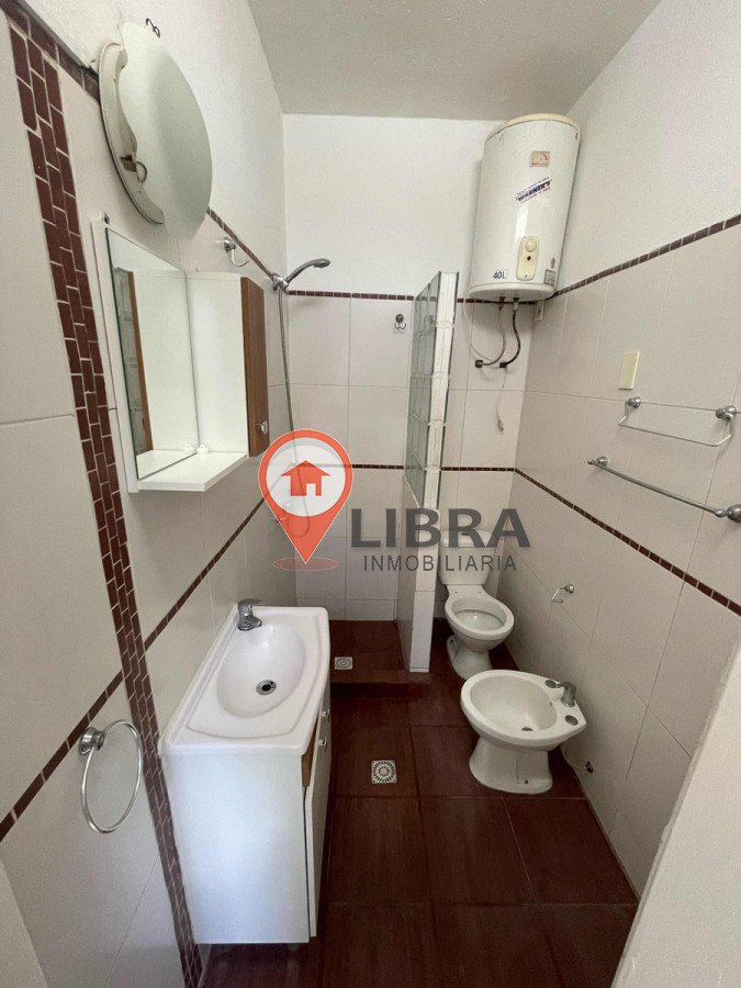 Apartamento ID.7992 - Venta Apartamento 1 Dormitorio Garage Patio Sin Gastos En Villa Española 