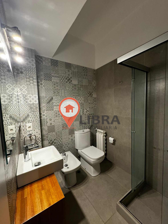 Apartamento ID.6650 - Alquiler Apartamento 2 Dorm 2 Baños Calefacción Pocitos