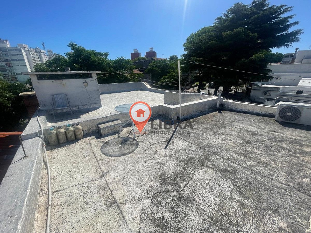 Apartamento ID.7699 - Alquiler Apartamento 2 Dormitorios Al Frente A 50 Mt De Playa Malvin Parrillero