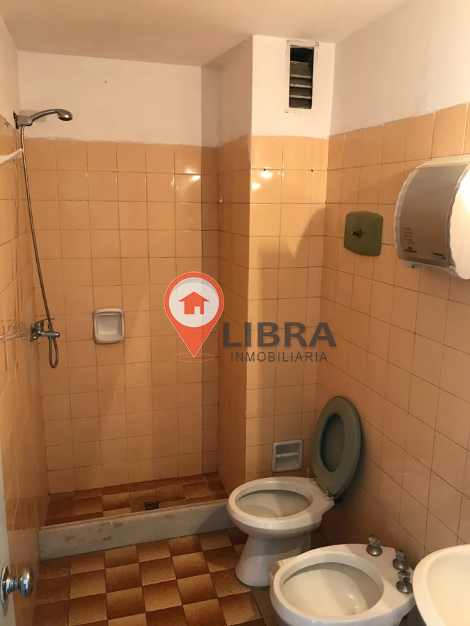 Apartamento ID.10210 - Alquiler Apartamento 1 Dormitorio Al Frente Luminoso Centro