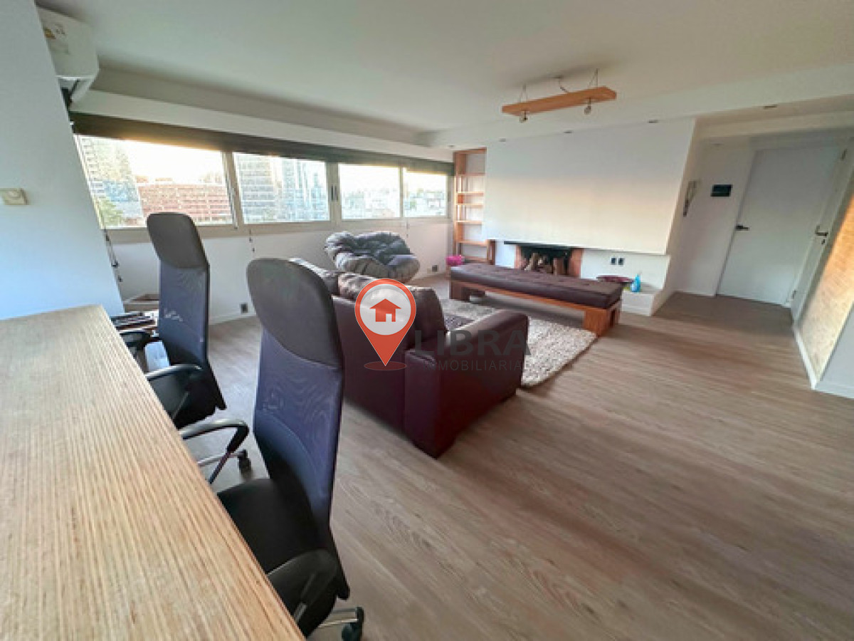 Apartamento ID.9042 - Alquiler Apartamento Amoblado 2 Dormitorios 2 Baños Cochera En Puerto De Buceo