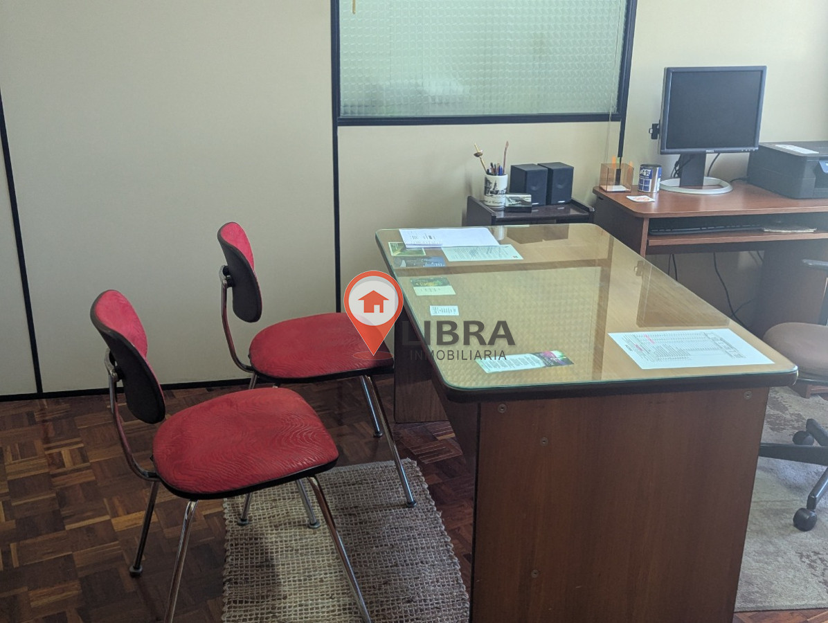 Apartamento ID.7644 - Apartamento Torre El Gaucho Para Oficina O Consultorio Vista A 18 De Julio