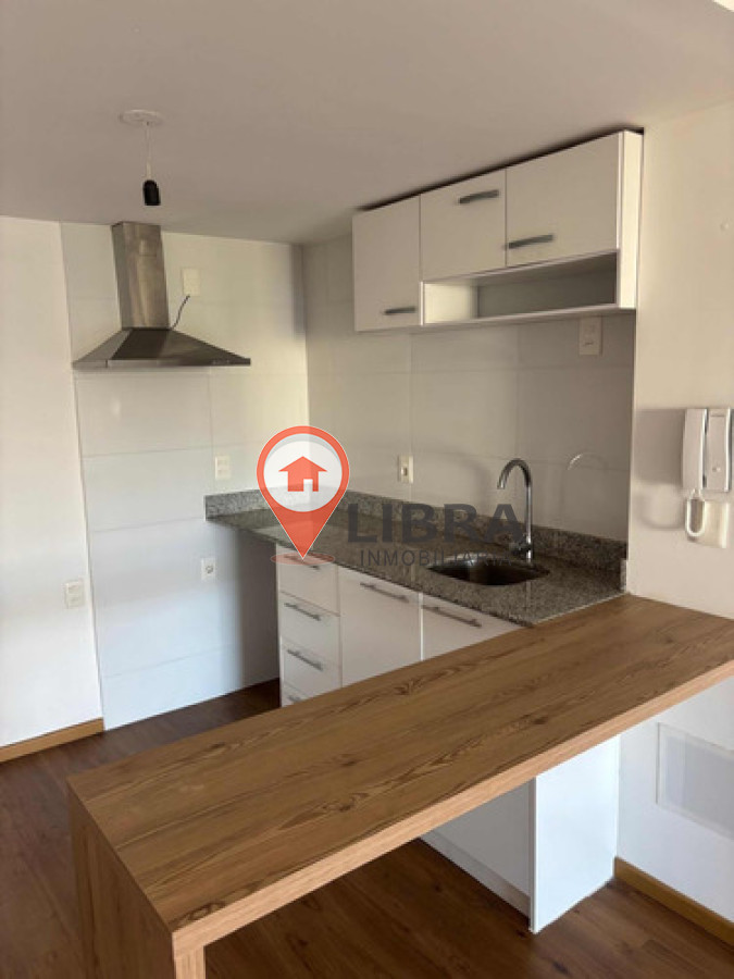 Apartamento ID.9573 - Alquiler Espectacular Apartamento De 1 Dormitorio Con Cochera En Parque Rodó