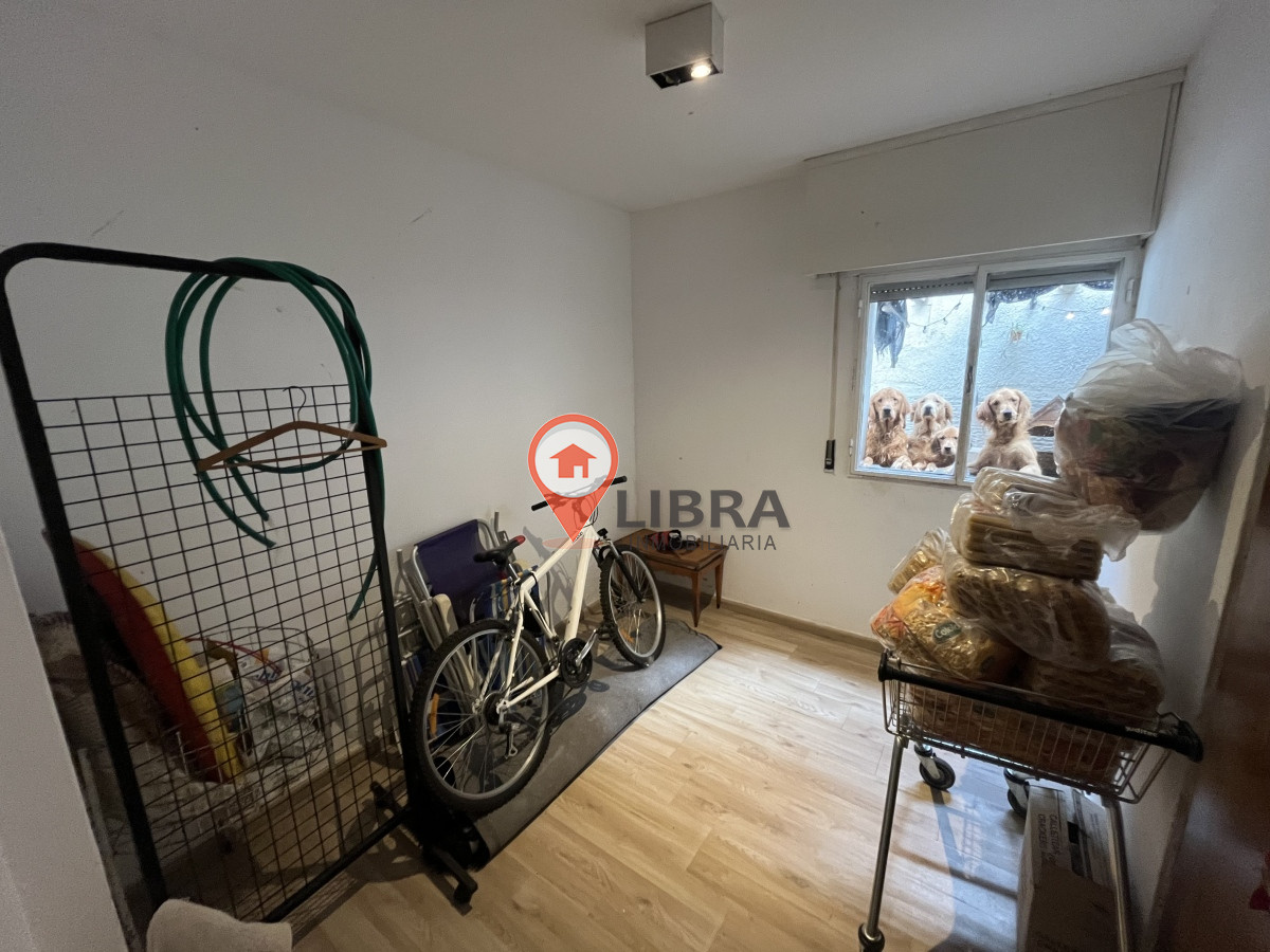 Apartamento ID.4221 - Venta Apartamento 2 Dormitorios Patio Interno Ciudad Vieja