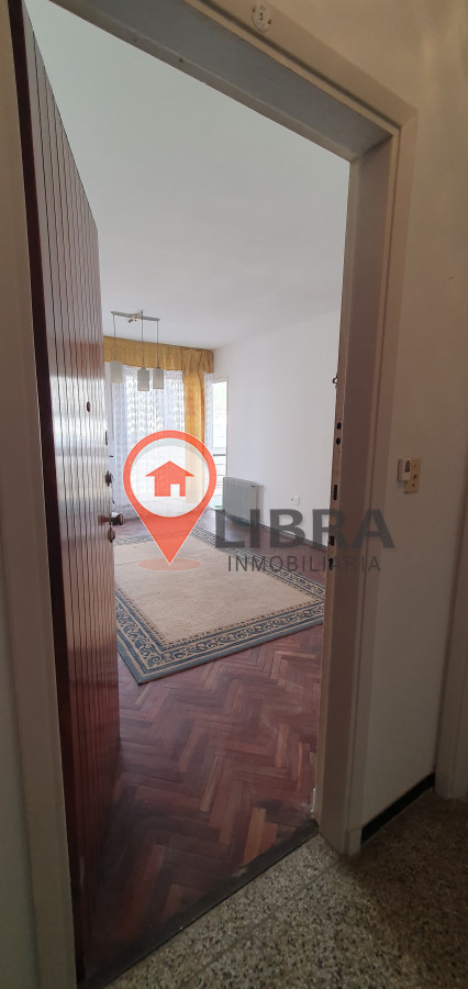 Apartamento ID.10224 - Alquiler Y Venta Apartamento 2 Dormitorios, Balcón Y Garaje En Pocitos 