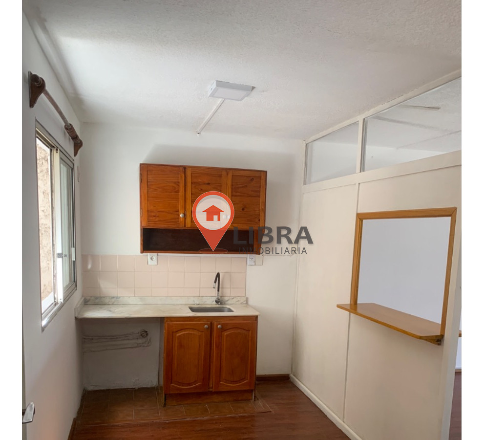 Apartamento ID.8441 - Alquiler De Monoambiente Dividido En Cordón