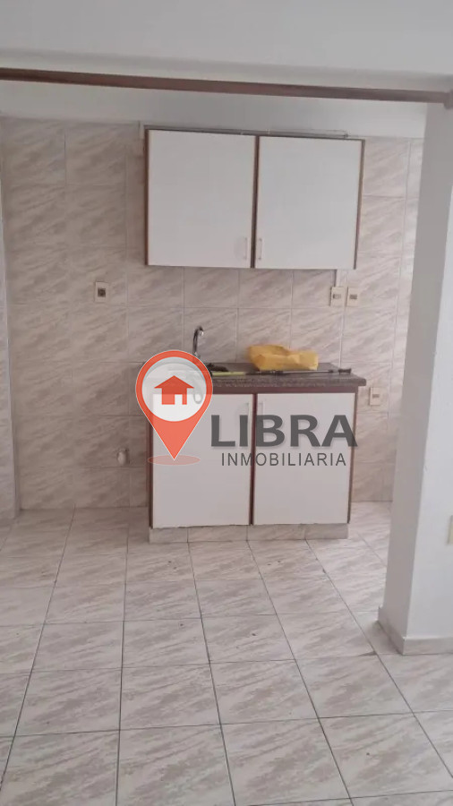 Apartamento ID.10208 - Alquiler Monoambiente Al Frente Bajos Gastos En Tres Cruces