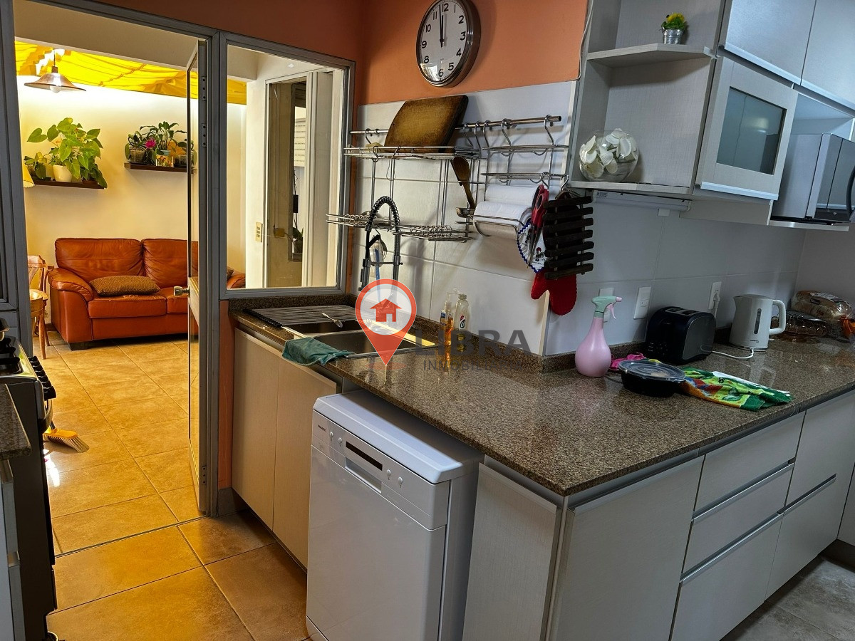 Apartamento ID.3976 - Venta Apartamento Planta Baja Con Fondo Barbacoa Villa Biarritz