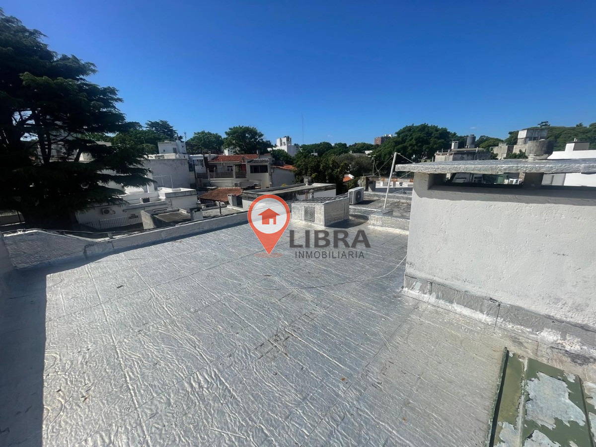 Apartamento ID.7699 - Alquiler Apartamento 2 Dormitorios Al Frente A 50 Mt De Playa Malvin Parrillero