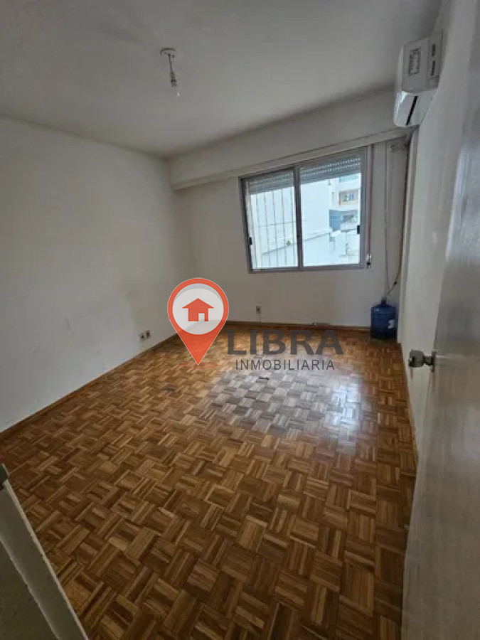 Apartamento ID.10030 - Hermoso Apartamento De 3 Dorm  Frente A La Rambla Pocitos